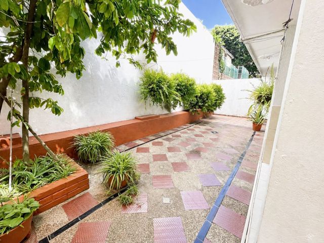 place photo 9