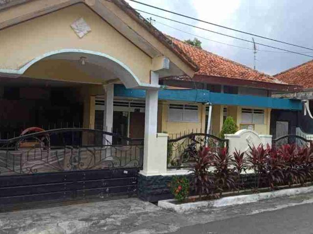 Dijual rumah kost aktif