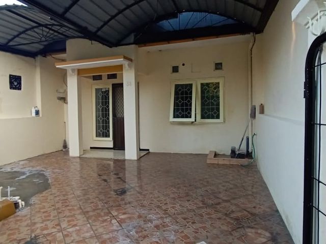 Disewakan Rumah Tropodo Sidoarjo
