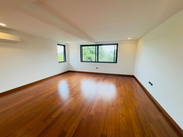 place photo 61