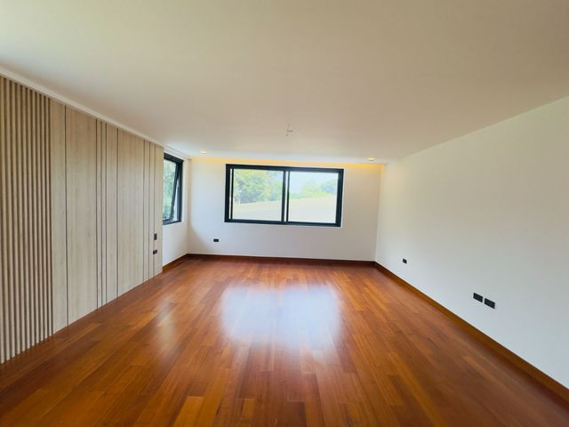 place photo 50