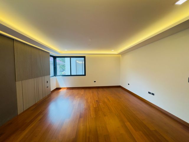 place photo 54
