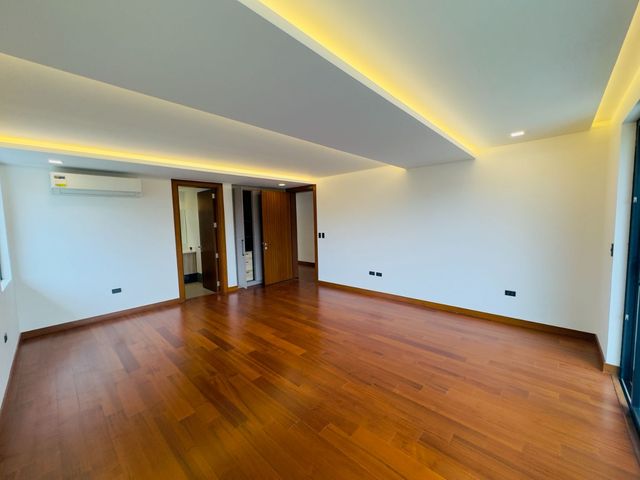 place photo 68