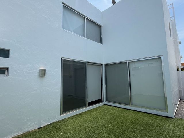 place photo 33