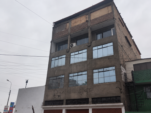 Edificio Multifuncional en Alquiler en San Juan de Lurigancho