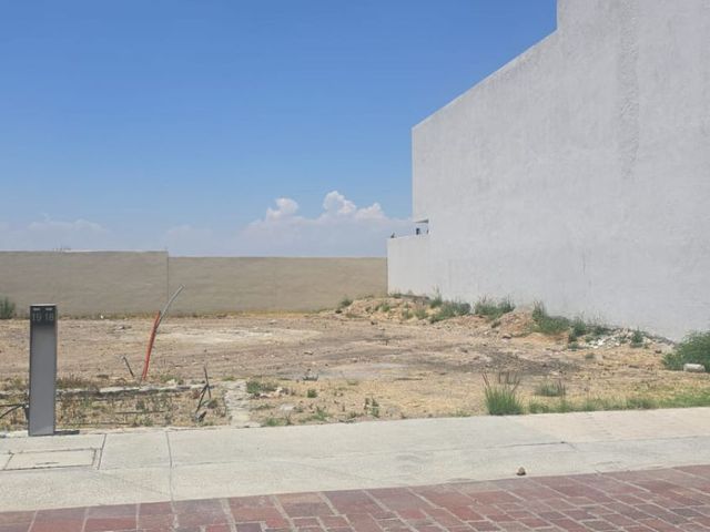 TERRENO EN VENTA EN LA VALENCIANA