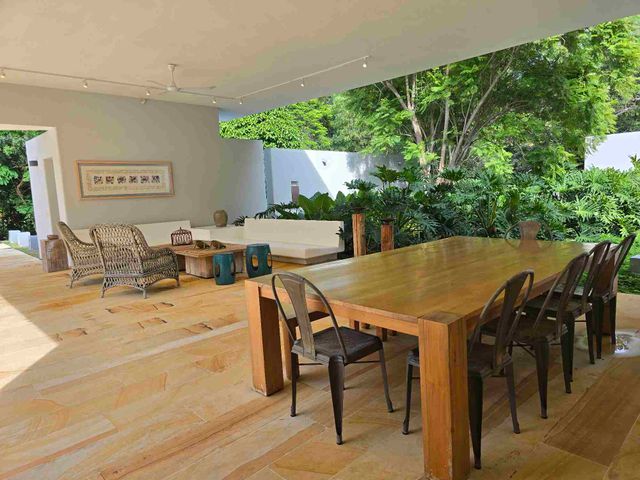 place photo 49
