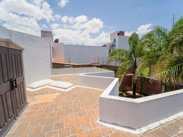 place photo 58