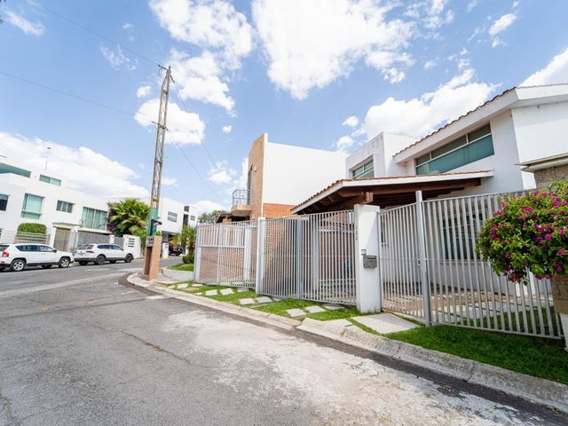 place photo 66
