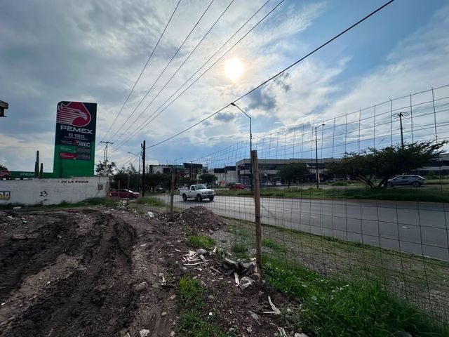 place photo 23