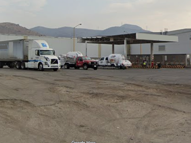 EXCELENTE TERRENO INDUSTRIAL EN RENTA DE 2,156 M2 EN TLALNEPANTLA