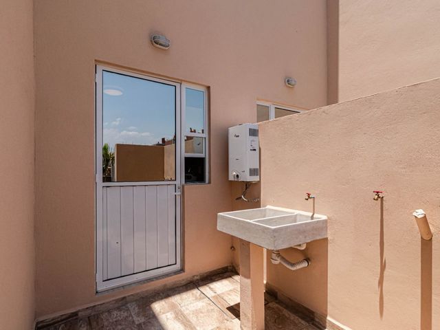 place photo 38