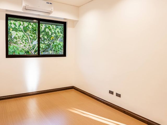 place photo 79