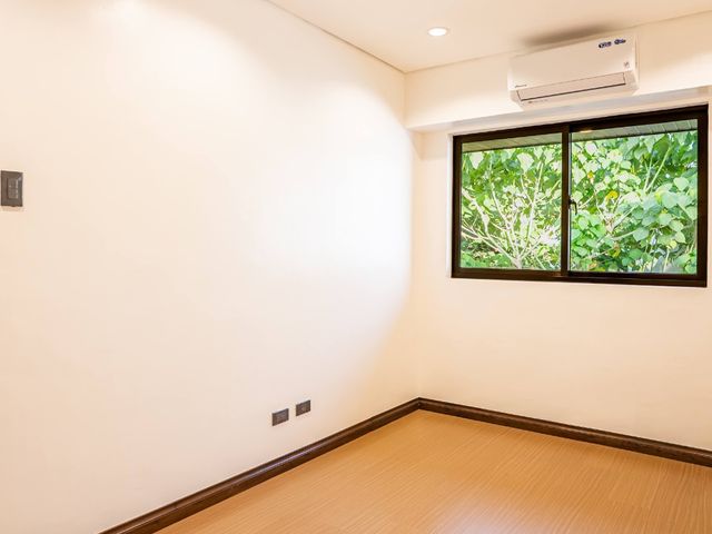 place photo 84