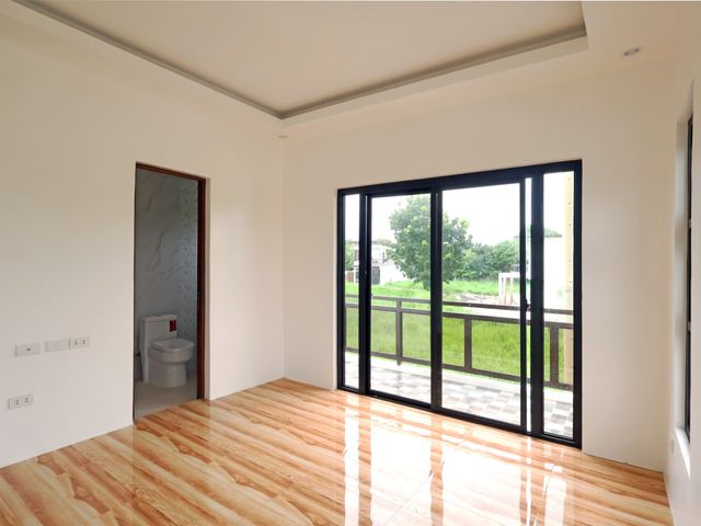 place photo 75
