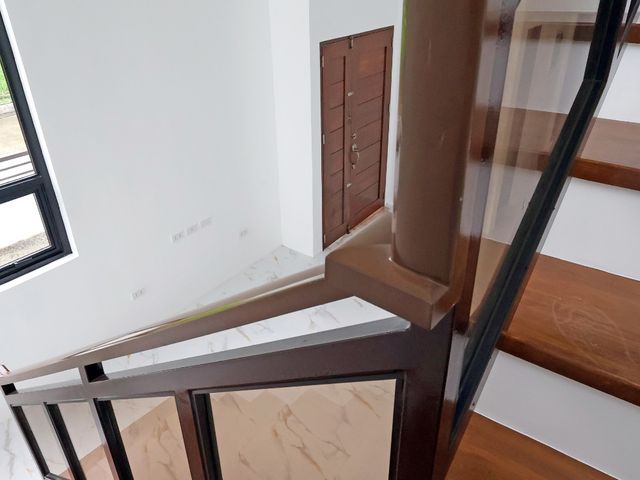 place photo 96