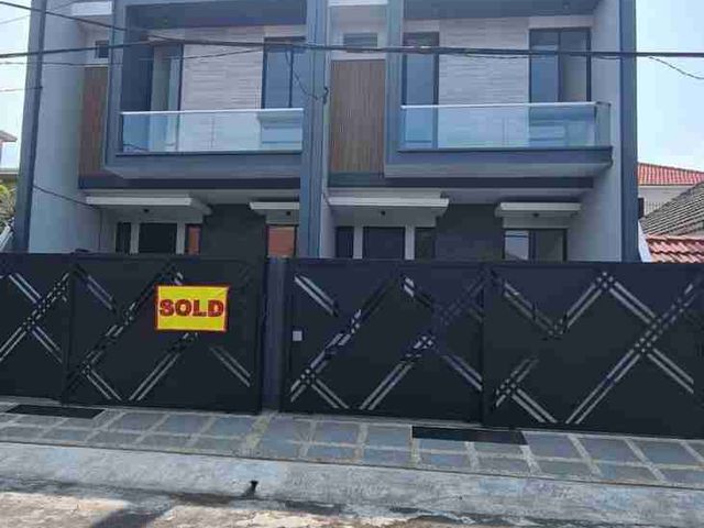 Dijual Rumah Baru Manyar Tirtoyoso
