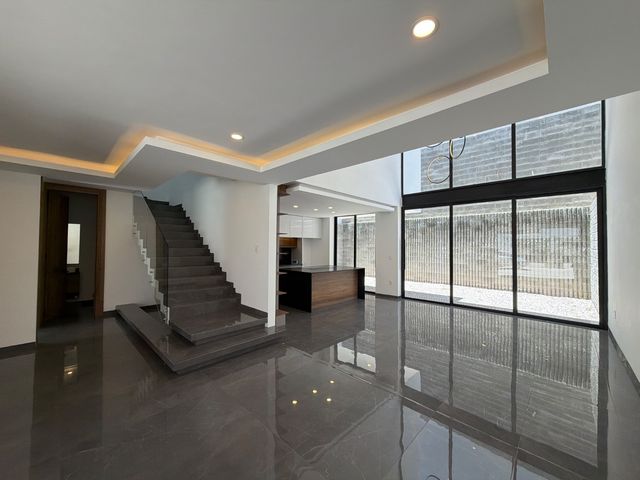 place photo 82