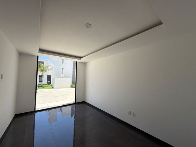 place photo 63