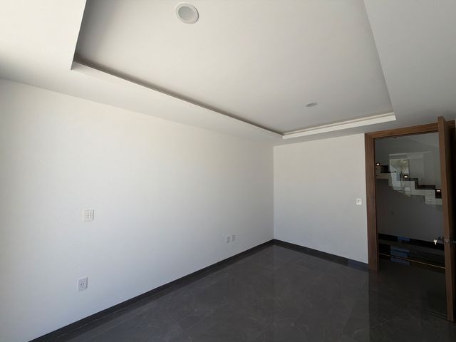 place photo 73
