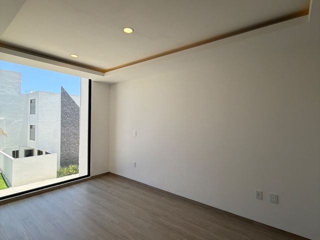 place photo 67