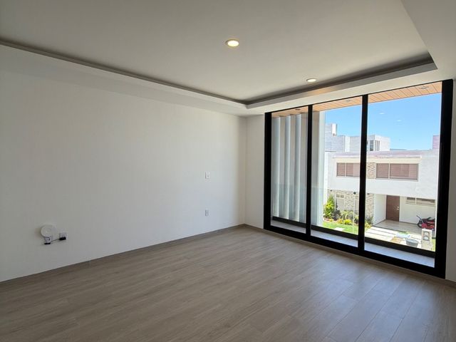 place photo 62