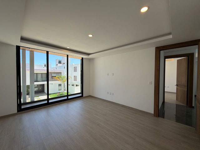 place photo 74