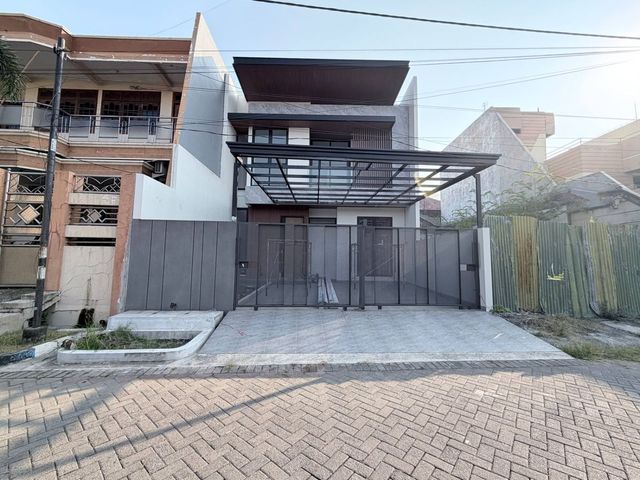 JUAL RUMAH MANYAR KERTOARJO LOKASI ELITE SURABAYA TIMUR JDW 104