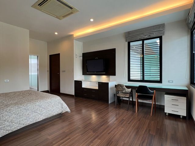 place photo 62