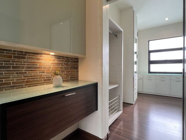 place photo 63