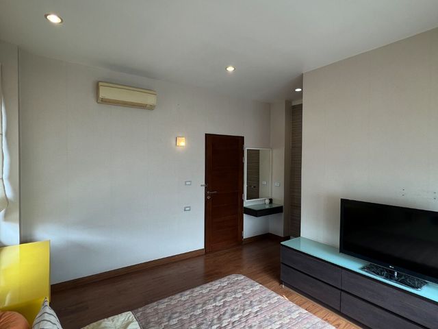place photo 75