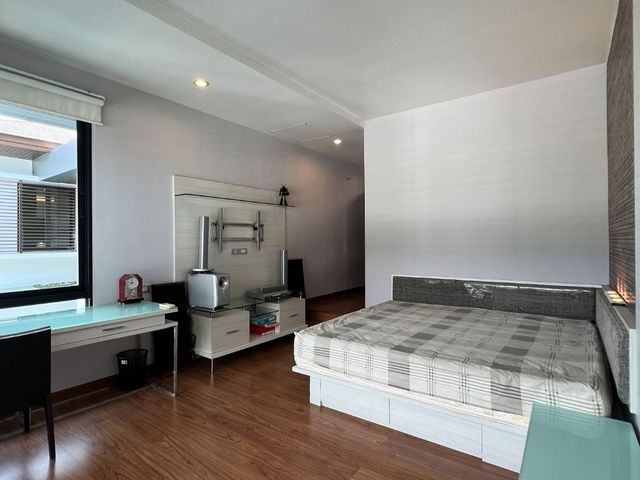 place photo 80
