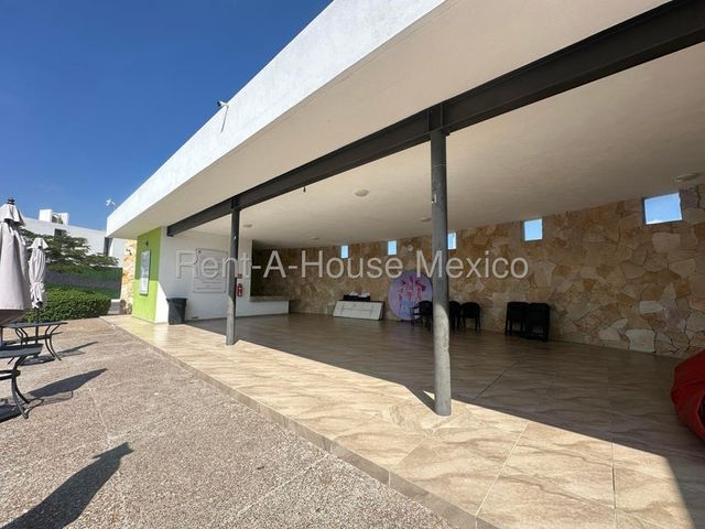place photo 30