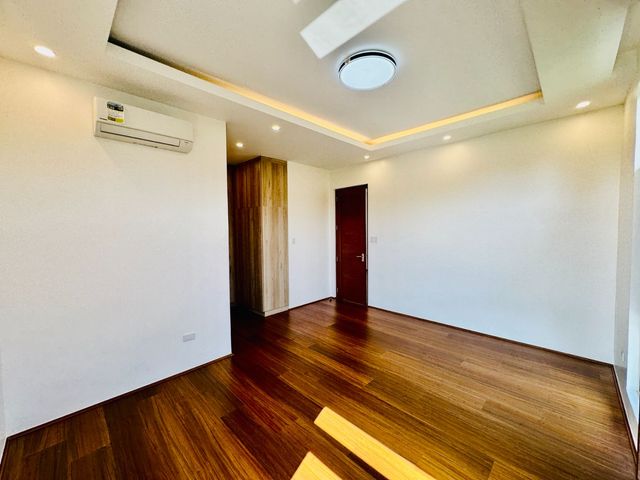 place photo 52