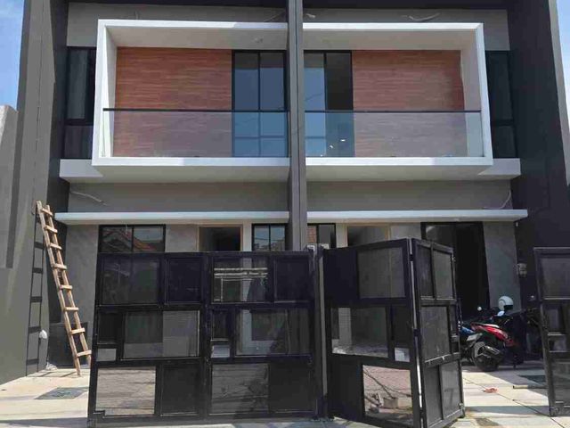 Jual Rumah Bagus, Mewah Wisma Mukti Klampis