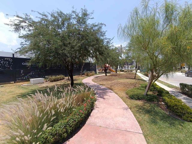 place photo 33