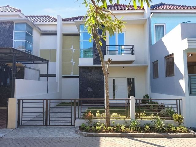 Rumah Greenlake Wonorejo MINIMALIS STRATEGIS