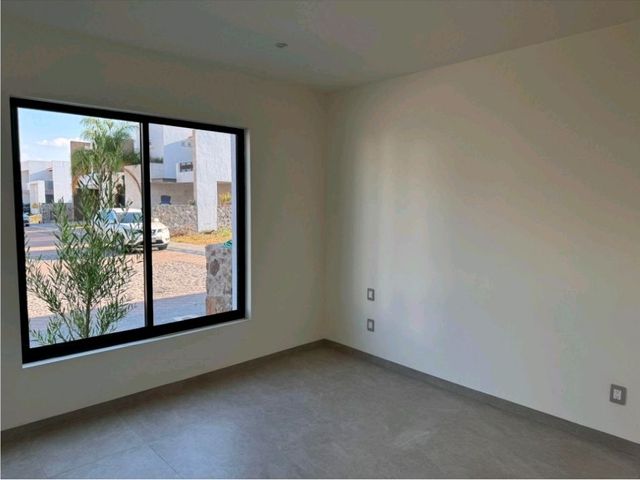 place photo 54
