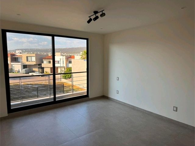 place photo 70