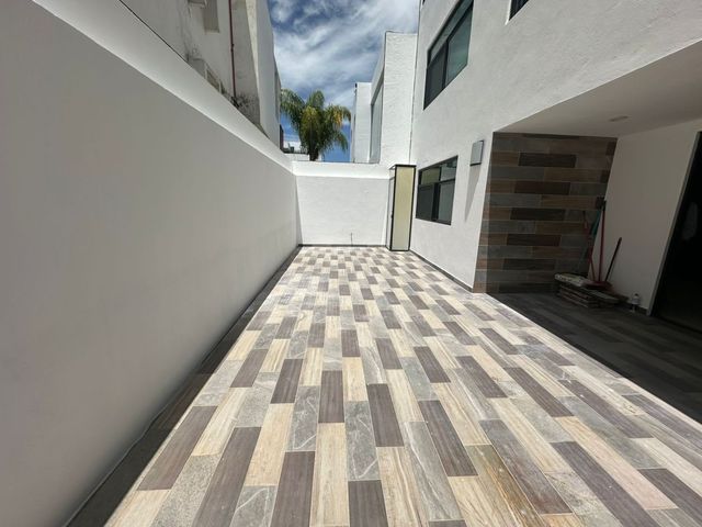 place photo 28