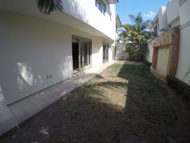 place photo 37