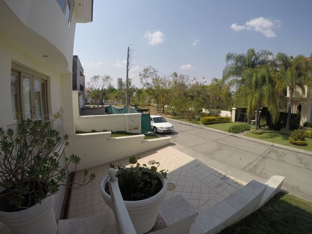 place photo 38
