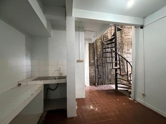 place photo 58