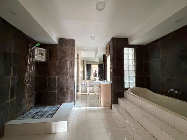 place photo 75