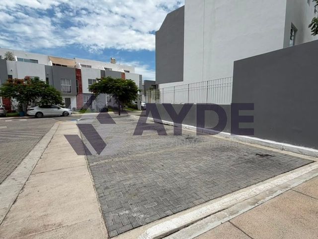 place photo 19