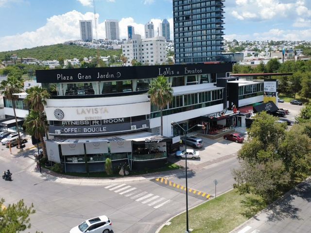 place photo 23