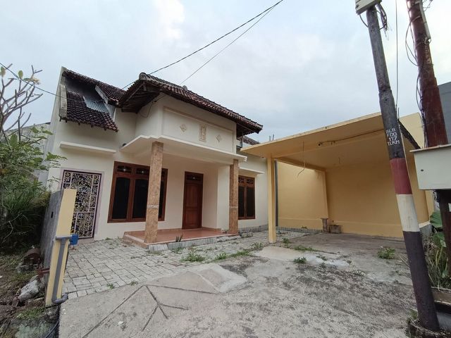 RUMAH SEWA MURAH 35 jt NEGO, 5 MENIT EXIT TOL DISEBELAH CLUSTER ELITE ARAYA MALANG