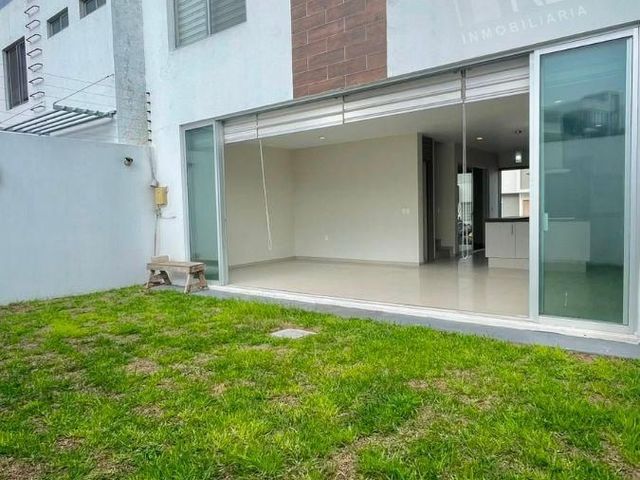 place photo 27