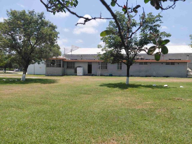 place photo 13