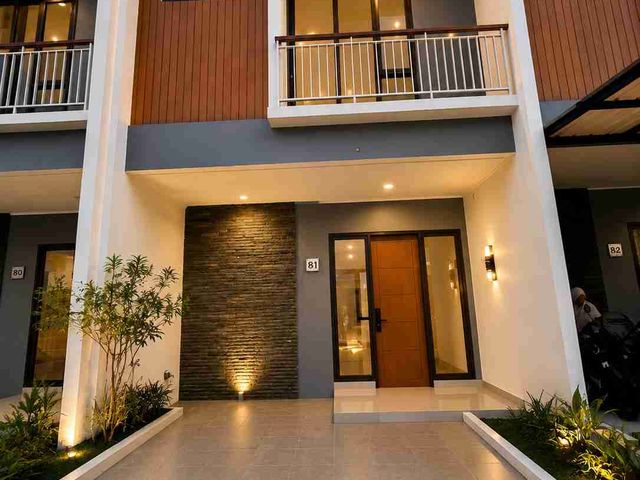 rumah 2 lantai harga terjangkau
